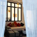 A L'elegance Apartment